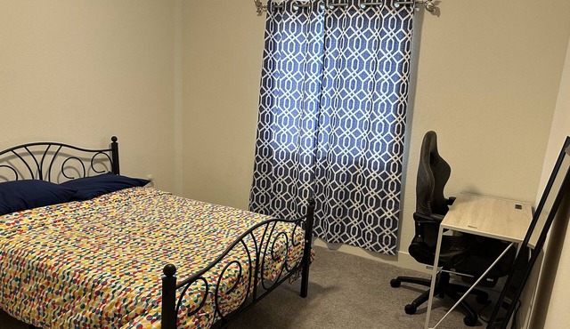 Luxury room in a brand new house in Hayward