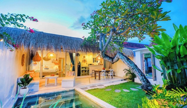 Maison 246 2BR Cozy Private Pool Villa In Vibrant Canggu