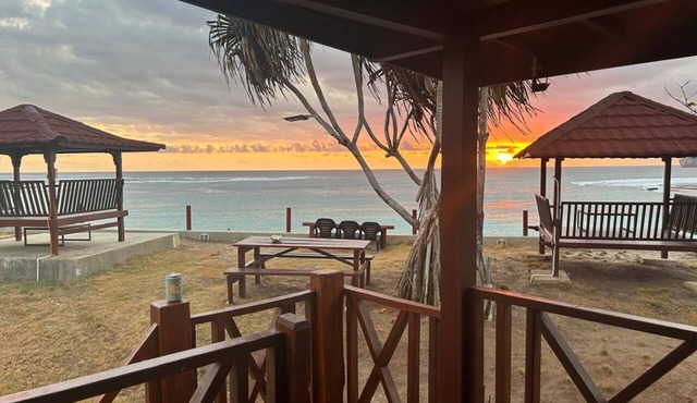 Mama Nings Beach Hotel
