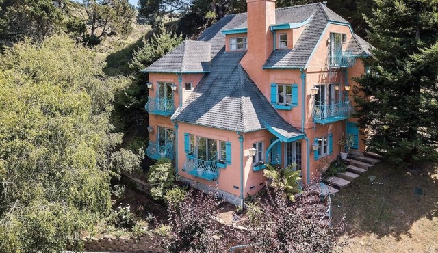 @ Marbella Lane - KnollTop Property | HotTub in Pacifica