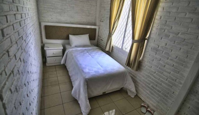 Marbella Twin Waterfall Resort Ciater in Jalancagak