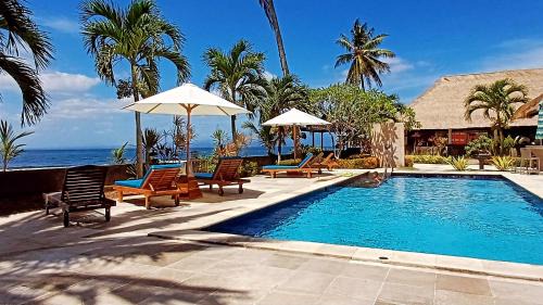 Melaya Beach Resort Queen Bed in Penginuman