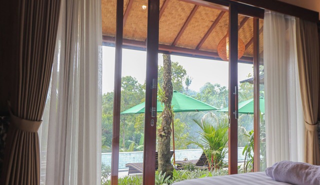 Mina Baturiti Hotel & Resto