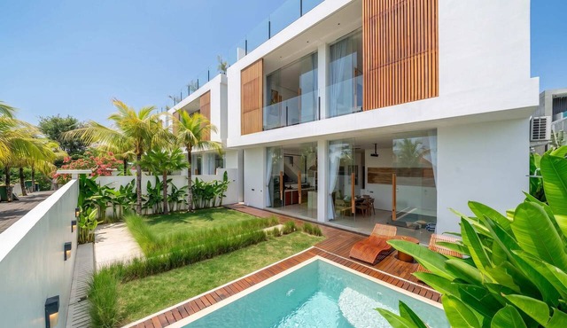 Modern 3BR villa - Ocean View & Rooftop, Pool in South Kuta