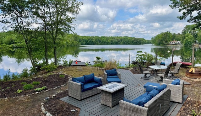 Modern Lakefront Getaway on NJ Shore in Bridgeton