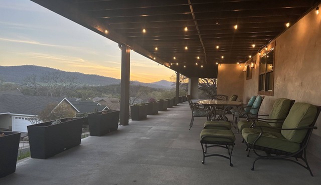 Murphys/Angels Camp/Greenhorn Creek Resort Massive Views Estate in Angels Camp