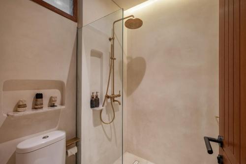 New SASS Villa - Stylish & Modern 3BR at Seminyak