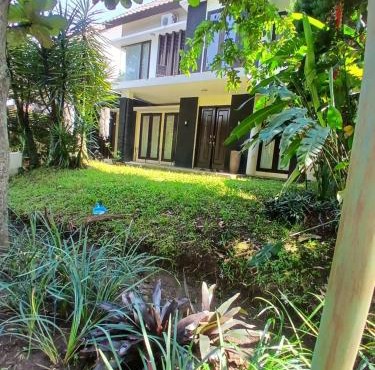 nirwana homestay - Rumah liburan keluarga di dago resort in Bandung