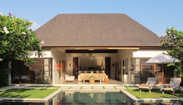 OB6002 - Family 6 Bedroom Villa in Seminyak