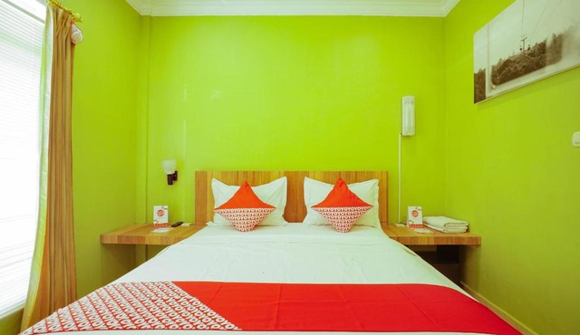 Orange Hotel