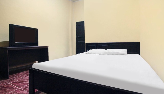 OYO 91855 Big Hotel Kendari