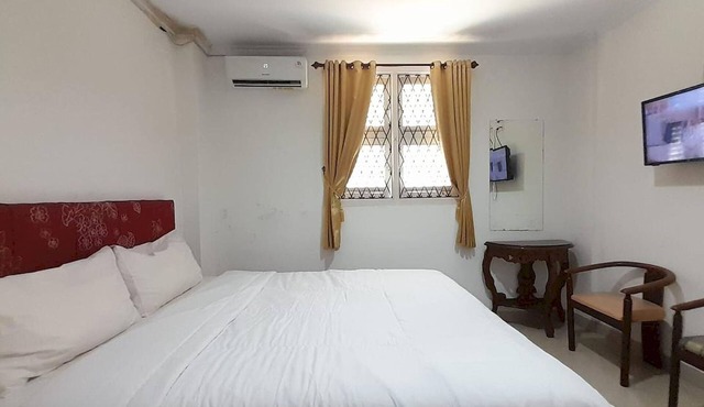 OYO 92463 Deli Hotel Medan in Medan