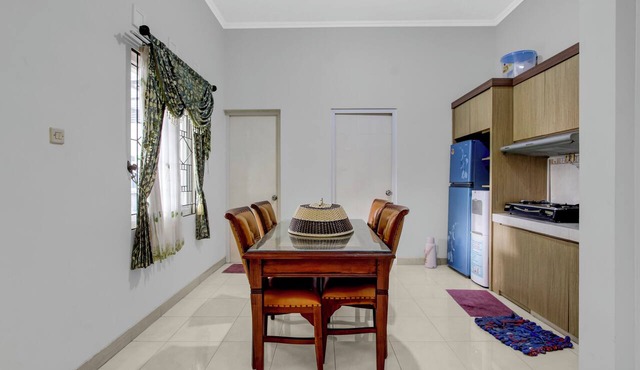 OYO 94935 Rahayu Homestay in Mangunan