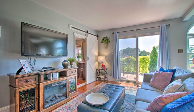 Pet-Friendly Williamstown Farmhouse by Main Street in Williamstown