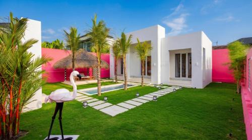 Pink Paradise · Couples Villa · Pool · Canggu