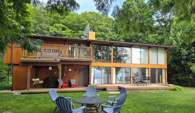 Private Lakefront Suttons Bay Home with Hot Tub, Newly Renovated Beach and A/C! in Suttons Bay