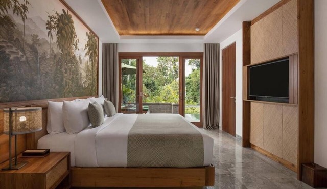 Private Ubud Residence with Two Bedrooms, Pool, Butler Service & Living Area in Kabupaten Gianyar