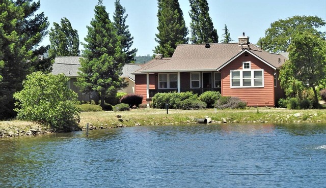 Raspberry Cottage-stunning view of golfcourse in Angels Camp