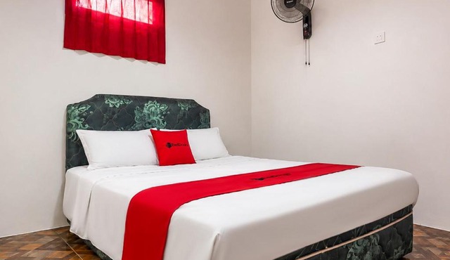 RedDoorz at Bintang Labuan Batukaras Pangandaran in Batukaras