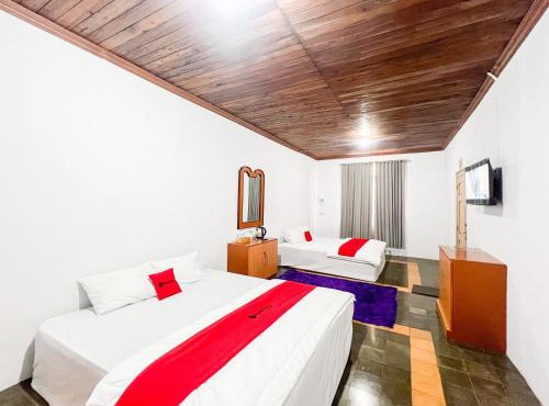 RedDoorz at Bluerose Homestay Tambi Dieng