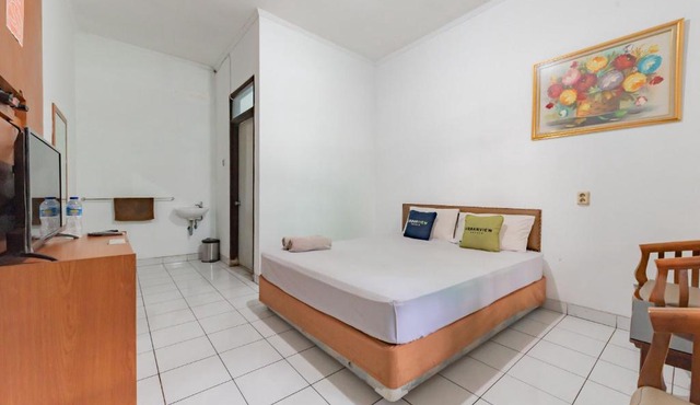 RedDoorz at Hotel pondok Kurnia near Buah Batu Bandung