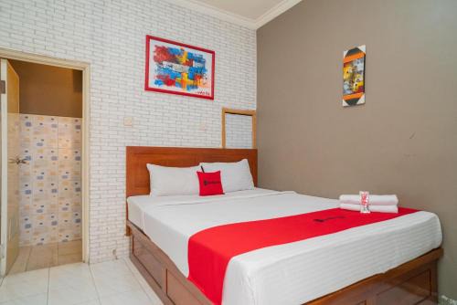 RedDoorz at Oro Oro Ombo Batu in Tlekung