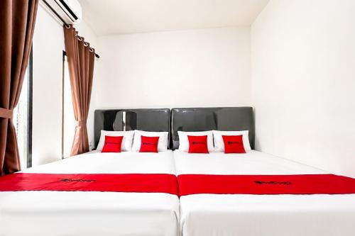 RedDoorz at Villa Erbysa Pantai Karangpapak Garut