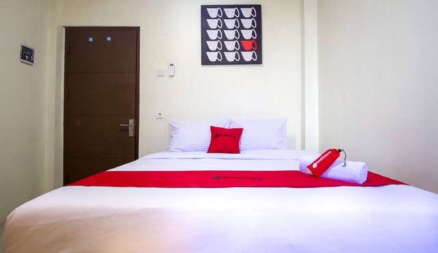 RedDoorz near Taman Kota Ternate in Ternate