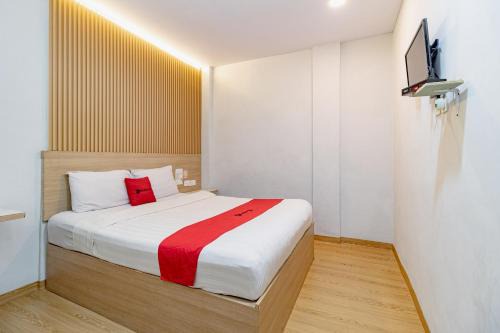 RedDoorz Plus at Suba Hotel Tanjung Duren