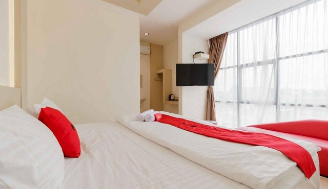 RedDoorz Plus near Millenium ICT Centre Medan 2 in Medan
