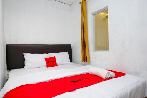 RedDoorz Syariah at jalan Dieng 5