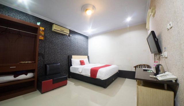 RedDoorz Syariah near RSUD Ainun Habibie Gorontalo