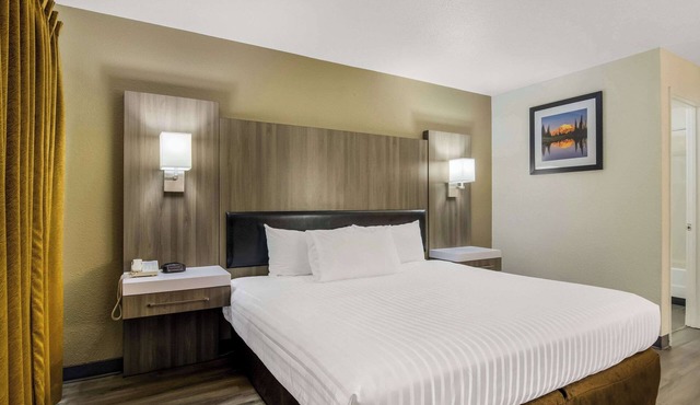 Rodeway Inn Enumclaw Mount Rainier-Crystal Mountain Area in Enumclaw