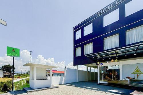SANS Vibes Hotel Grand Danau Toba Balige in Balige