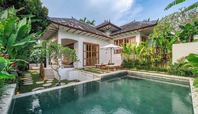 Semiramida - Unique 2BR Villa w Outdoor Bath, Pool+Huge Garden in Kabupaten Gianyar