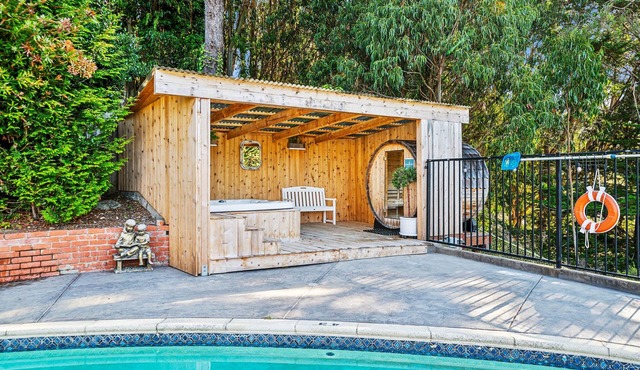 Serene Canyon Private Villa Pool HotTub Sauna Retreat STR Permit Number:14614552 in Pacifica
