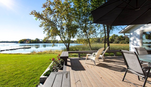 Serene Lakefront Home On Lake Minnetonka in Excelsior