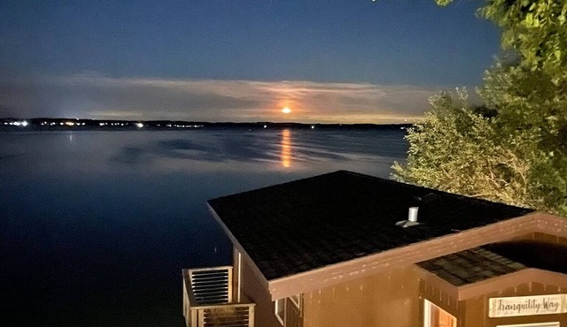 Spacious Home on Lake Kegonsa in Stoughton