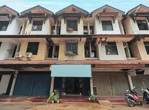 SPOT ON 92569 Anto Homestay SyariahNearPelabuhan Feri Harbor Bay