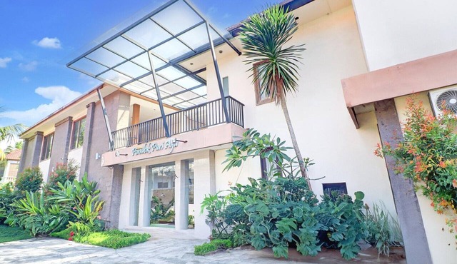 Stylish Delux Twin Stay with Free WiFi and Parking