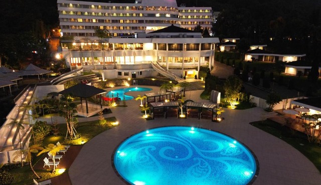 Surya Hotel & Cottages Prigen