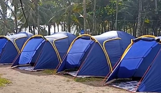 Tenda Reguler Pantai Madasari in Pangandaran