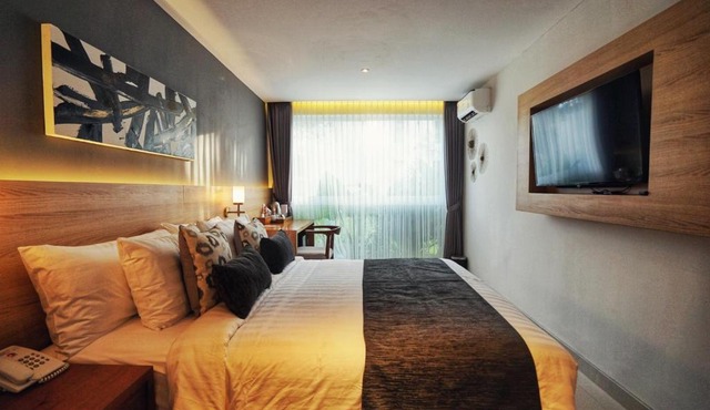 The Cakra Hotel