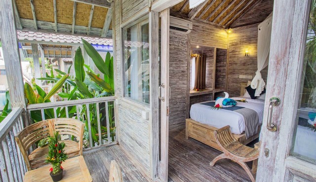 The Syron Huts Lembongan