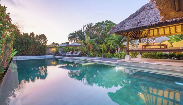 The ultimate Bali beachside getaway at Villa Kaira Estate, a 7-bedroom luxury villa in Berawa, Canggu. The Estate offers daily breakfast, a full-time private chef, airport transfers, complimentary massages, housekeeping, and a dedicated driver.