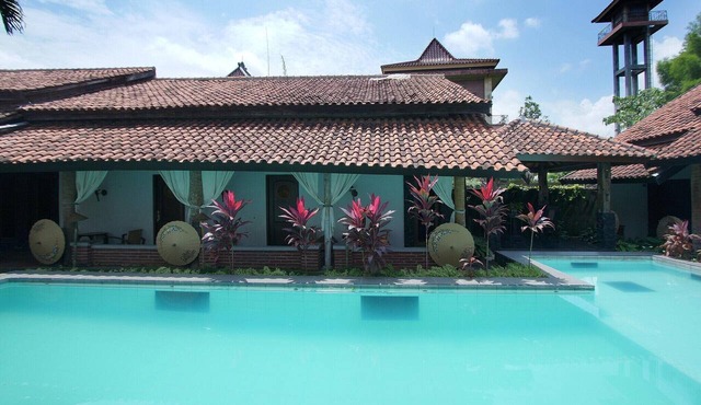 Tugu Jogja Deluxe Twin Stay