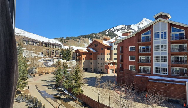 Unit #465 Charming 1-bedroom condo in with WiFi, fitness room, pool, hot tub. in Crested Butte