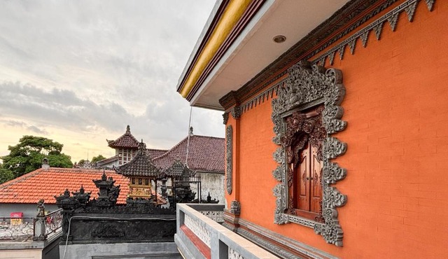 Urbanview Noja Guest House near Living World Denpasar