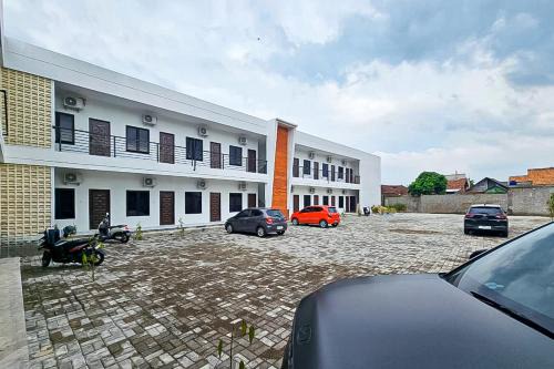 Urbanview Syariah Cahaya Guest House in Serang
