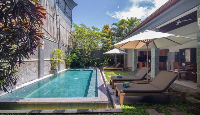 Verano 1, 4-8BR sleeps up to 16 walk to Echo Beach